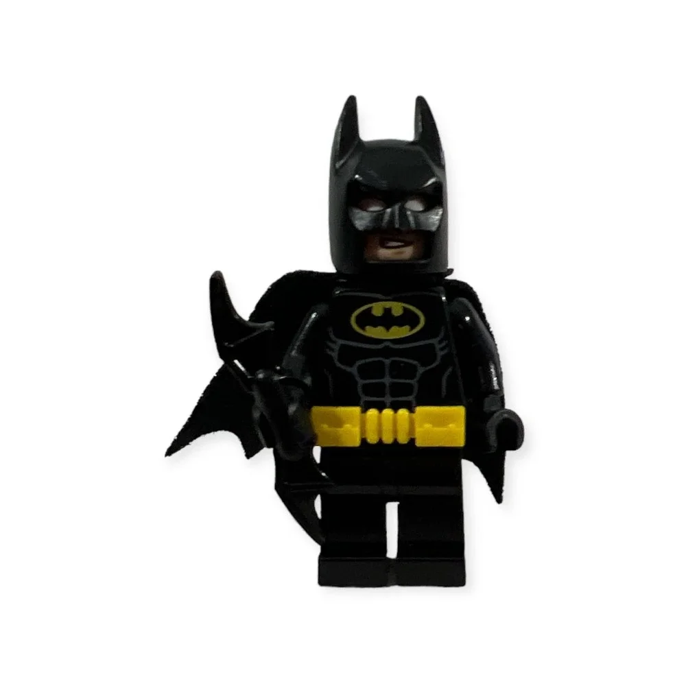 DC LEGO Mini-Figures: Batman in Black Suit, yellow belt w/Batarang D1-1